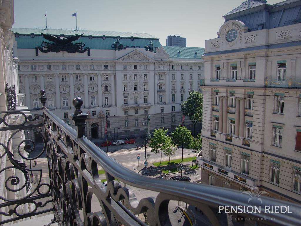 Pension Riedl Wina Ruang foto